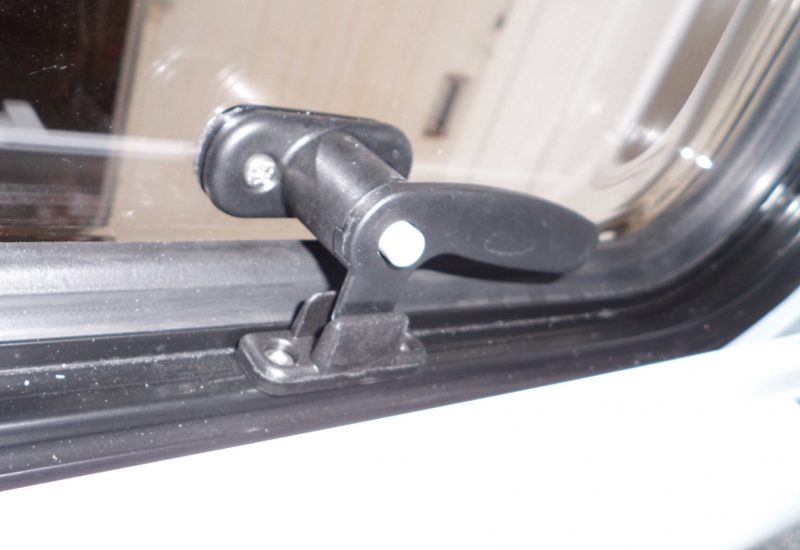 アクリルウィンドウ