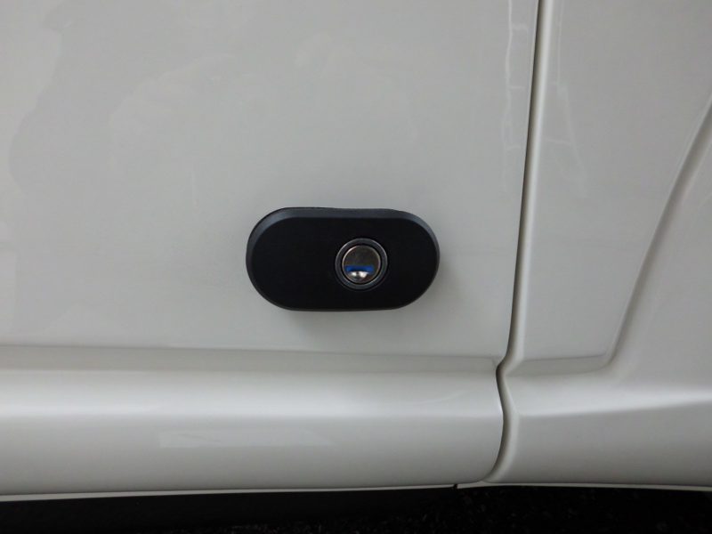 各部収納ドアの使い方